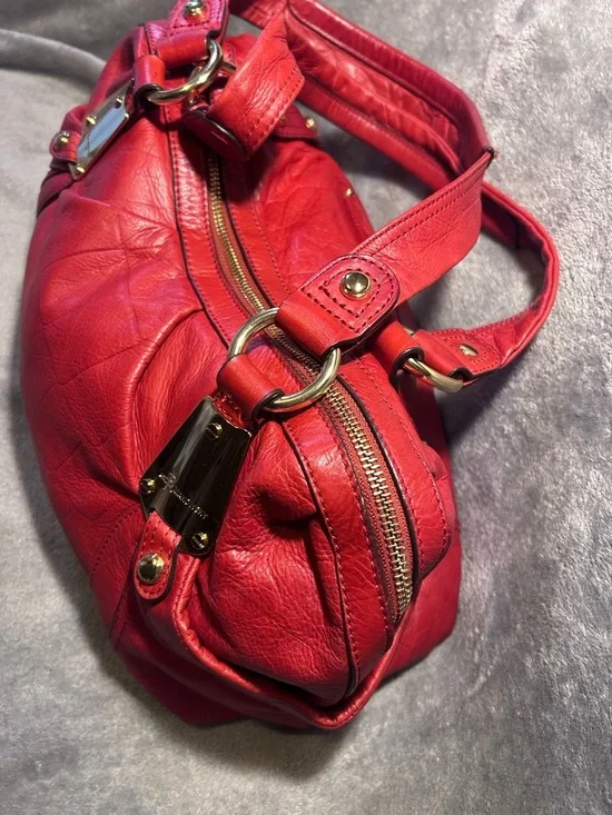 B. Makowsky Red Leather Slouchy Shoulder Satchel w/ Gold Hardware - Picture 6 of 9